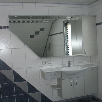 Badmoebelweissesche 1