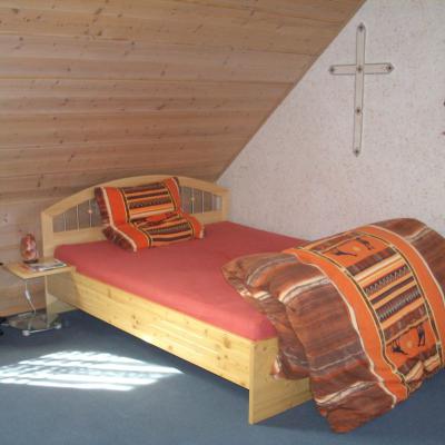 Einzelbettfichtemassiv