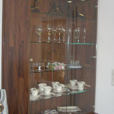 Wohzimmerdekornussbaum 4