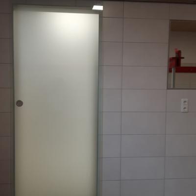 Ganzglasschiebetueremattglas 2