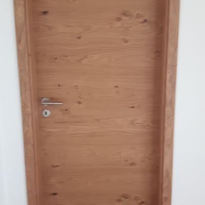 Zimmertuereasteichequer 1