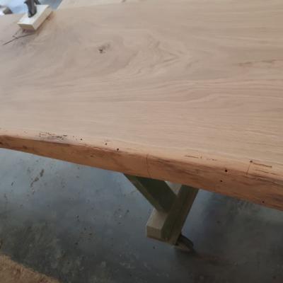 Tischplatteeichebaumkante