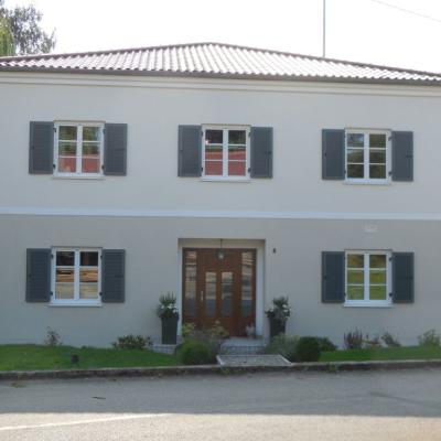 Holzalufenstermit Klapplaeden 3