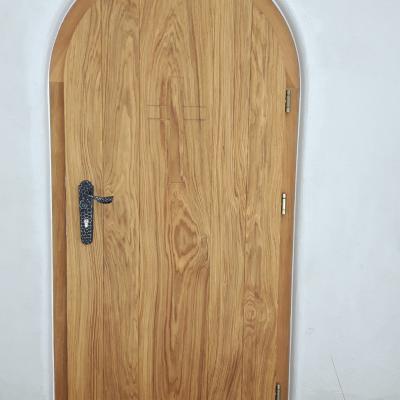 Rundbogenhaustuereeichemassiv 2