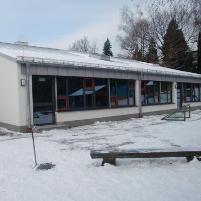 Kindergartenfensterholzaluantrazit 1