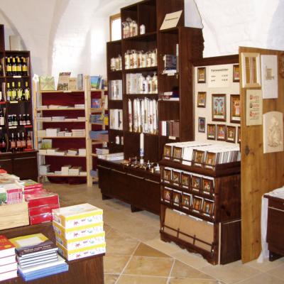 Klosterroggenburgladen 13